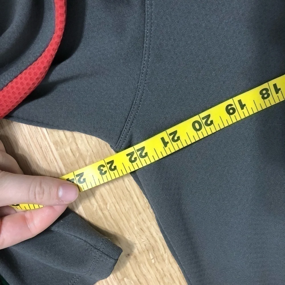 Nike Pullover Men’s Gray 1/2 Zip Red Shirt Top